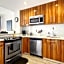 Amazing Condos Beautiful View 2 Blocks To French Quarter, Small Rooftop Pool, Gym, Seanger Theater, Super Dome, And Bourbon St