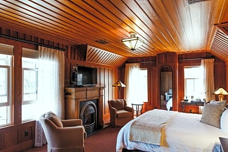 Deluxe Double Room with Bath