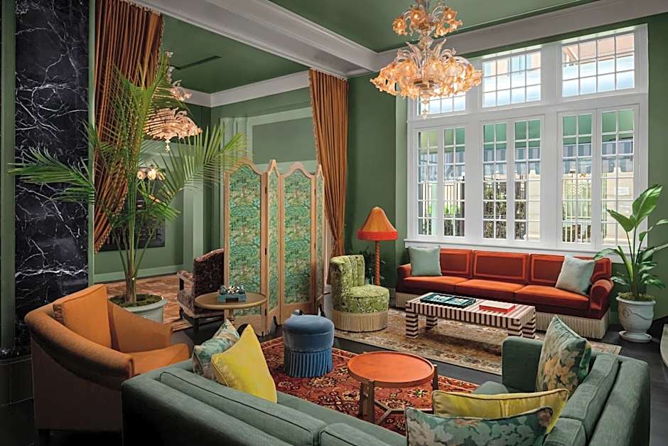 The Stoneleigh, Autograph Collection
