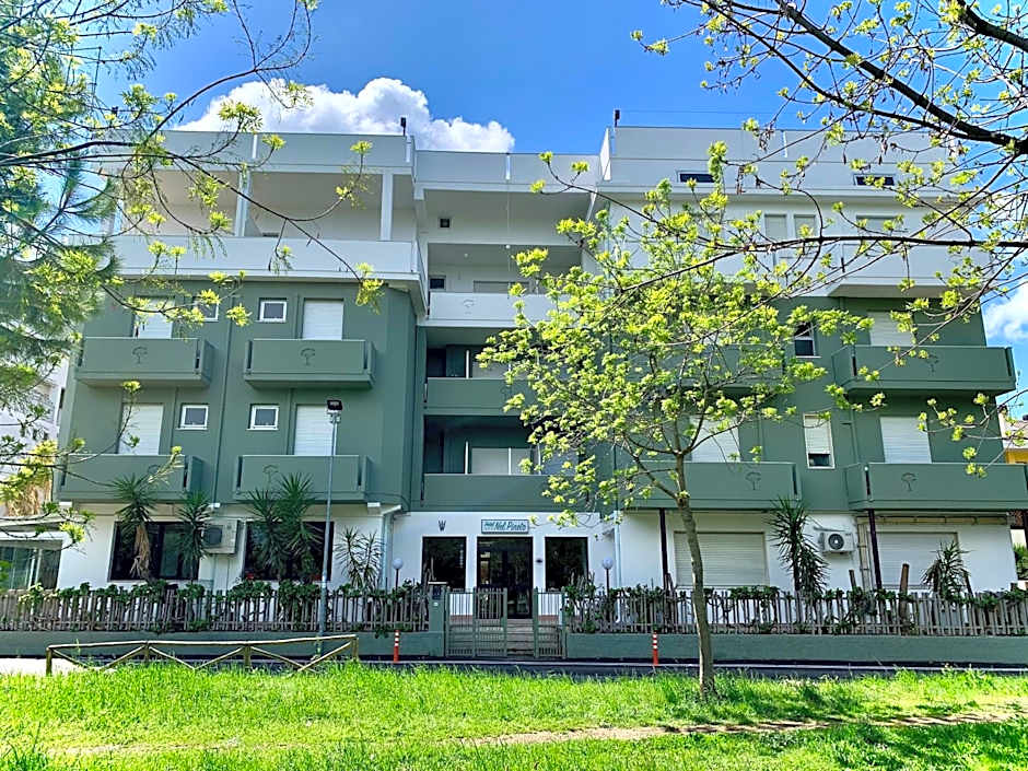 Hotel Nel Pineto