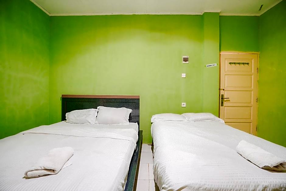 Urbanview Hotel Mine Residence Syariah