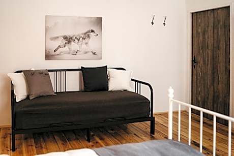 Apartment with Hammock (1)