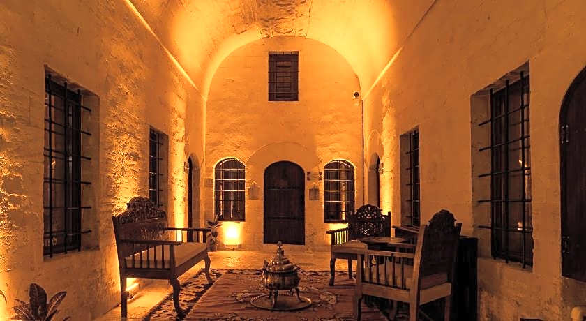 Mardius Tarihi Konak