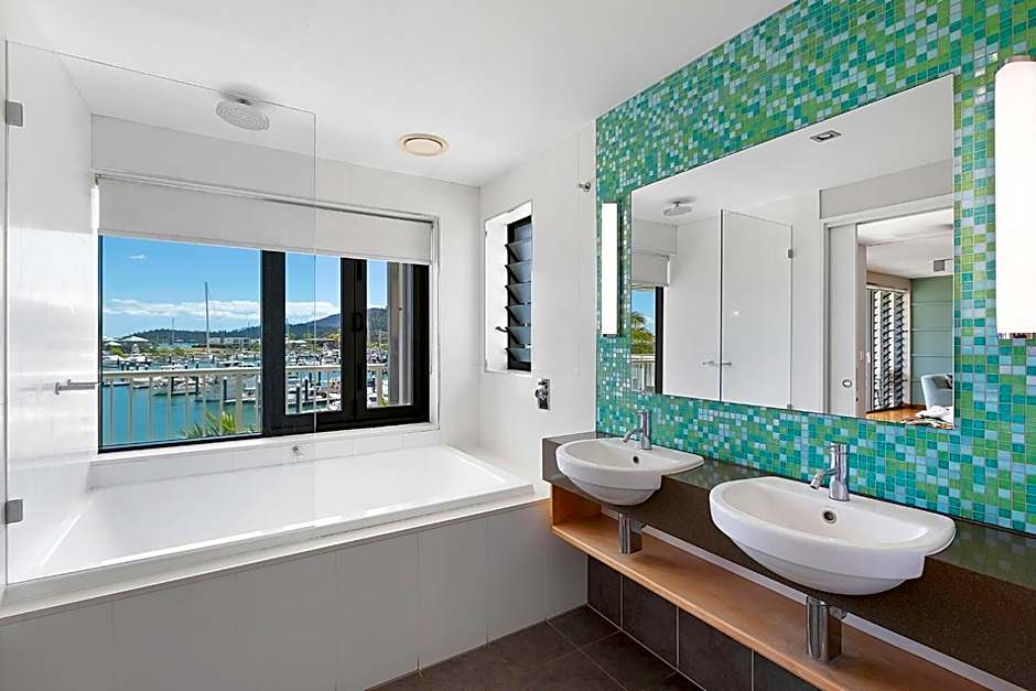 The Boathouse Apartments