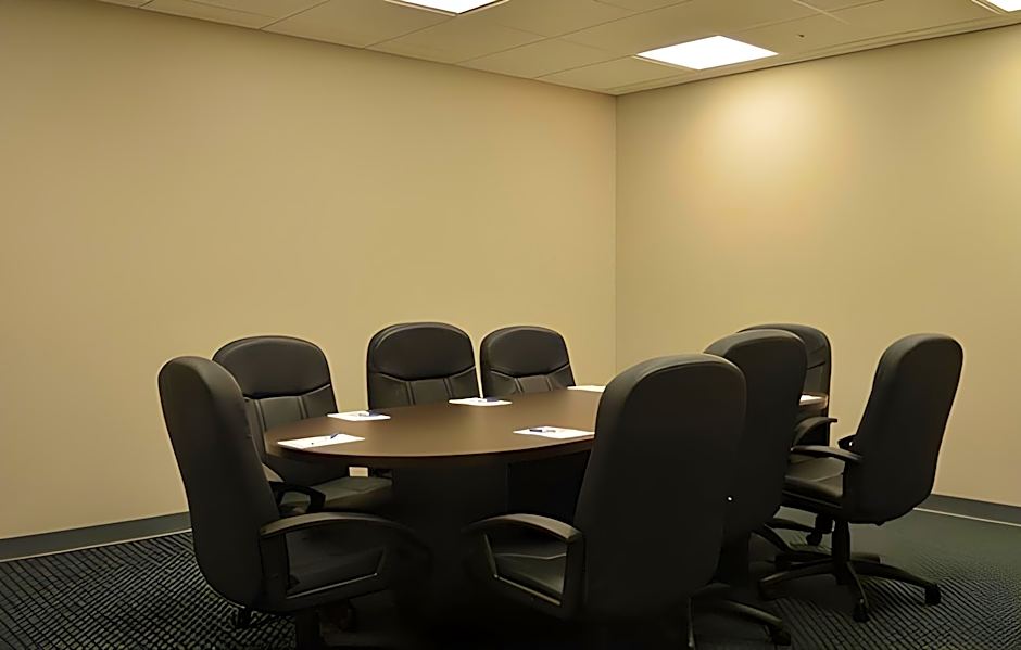 Holiday Inn Express & Suites Claremore By IHG