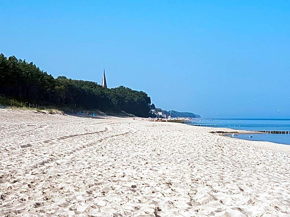 Pokoje do wynajęcia "Pod Wydmami" Sarbinowo PRZY PLAŻY , PLAC ZABAW , ROWERY