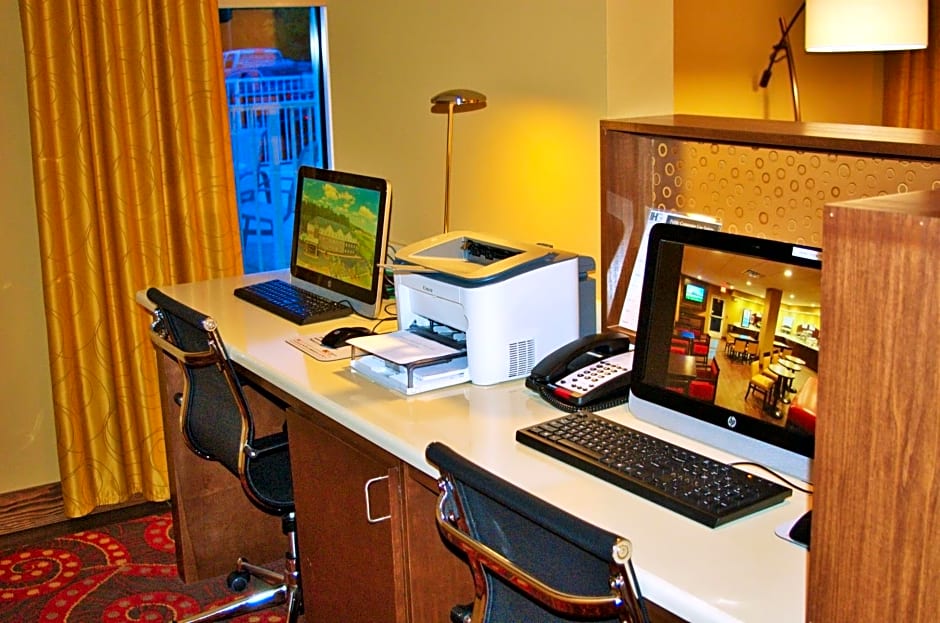 Holiday Inn Express DeFuniak Springs By IHG