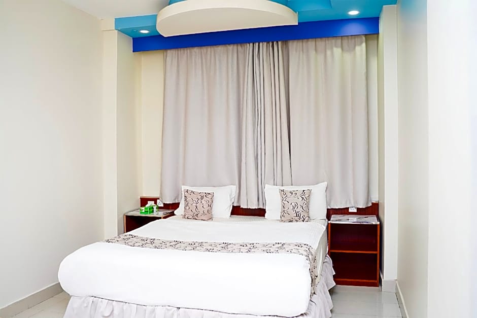 Palette Muscat Al Bayrahaa