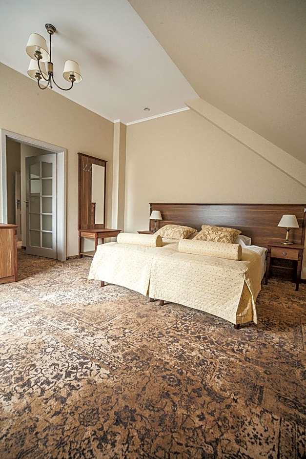 Dworek nad Rozlewiskiem