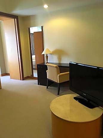 Executive Twin Suite