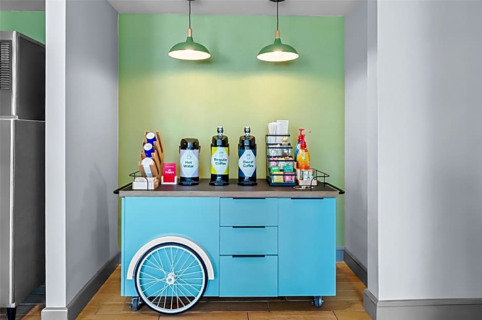 Spark by Hilton Victoria