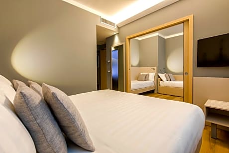 Superior Quadruple Room