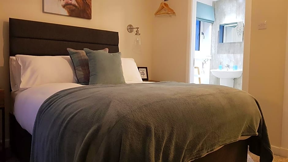 Airanloch Bed & Breakfast, Loch Ness, Adult Only