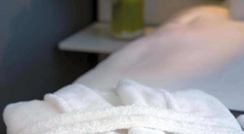 Tav Airport Hotel Izmir