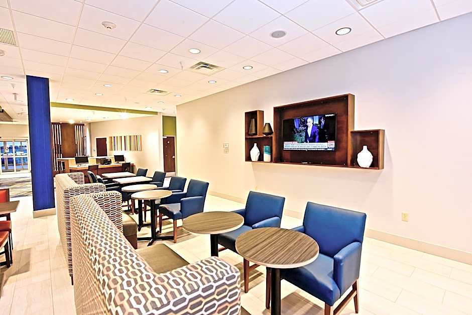 Holiday Inn Express & Suites Perryville I-55 By IHG