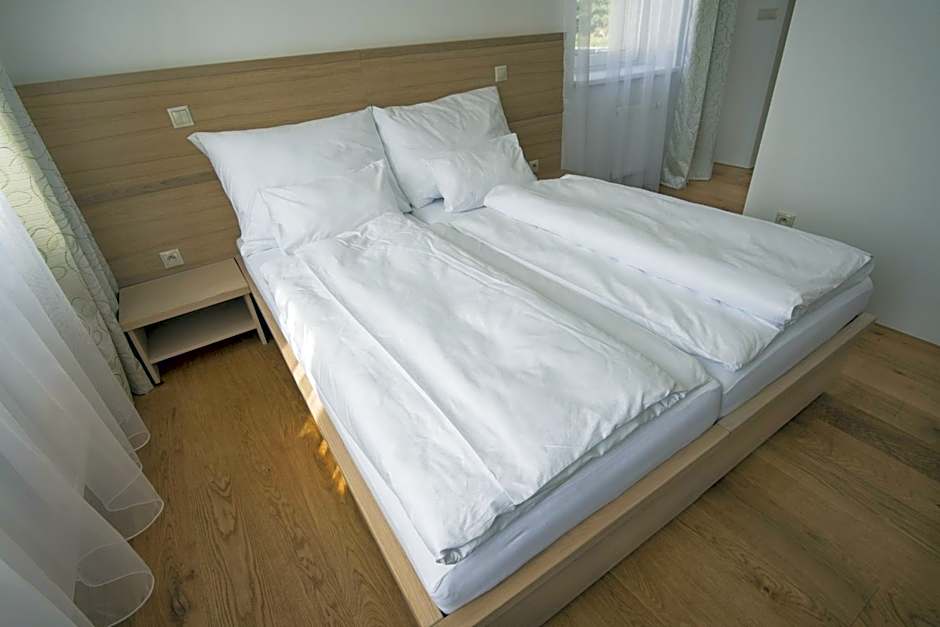 HOTEL A RESTAURACE U STAVAŘE