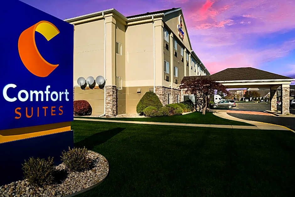 Comfort Suites Saginaw North