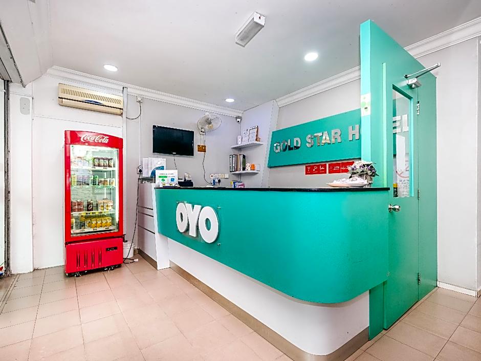 OYO 850 Gold Star Hotel