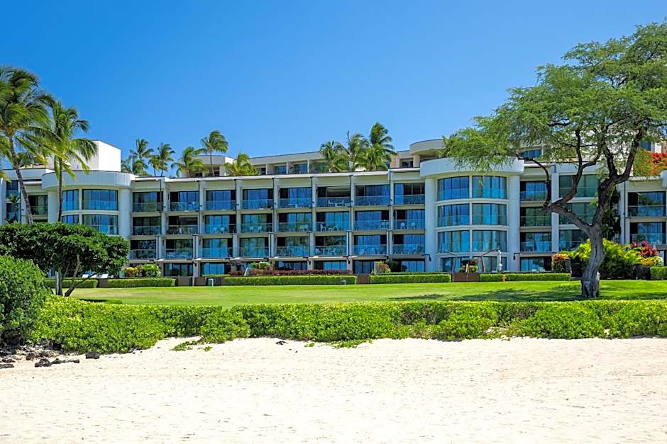Hapuna Beach Residences Condo - Luxury Redefined - Oceanfront