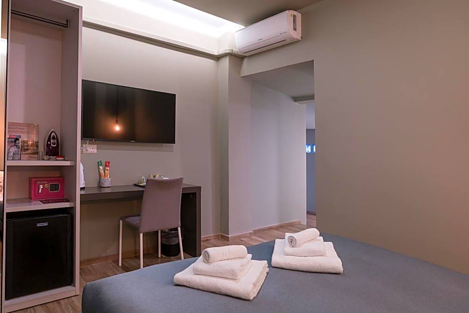 GOGO` Boutique Hotel
