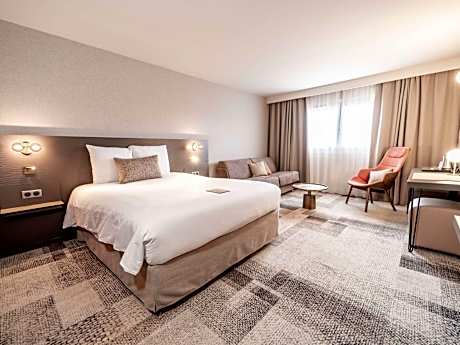 Superior room facing garden - 1 double bed and 1 sofa bed for 2 people