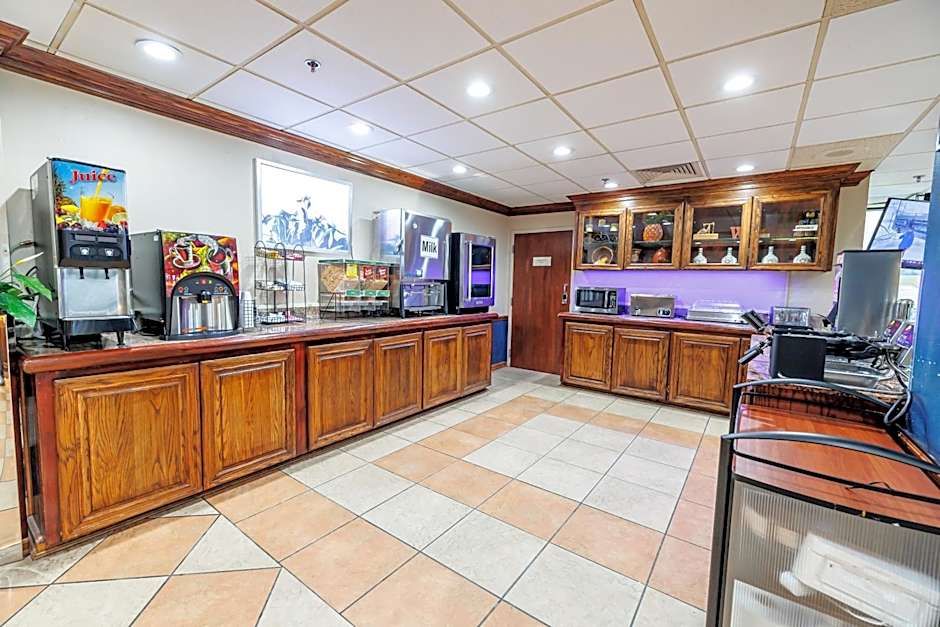 New Victorian Inn & Suites Omaha