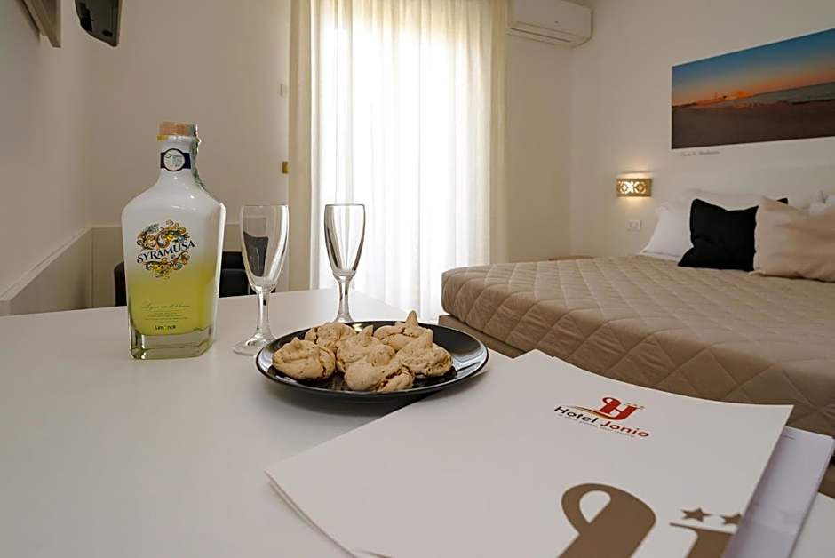 Hotel Jonio