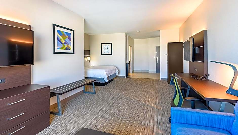 Holiday Inn Express Hotel and Suites Bastrop By IHG