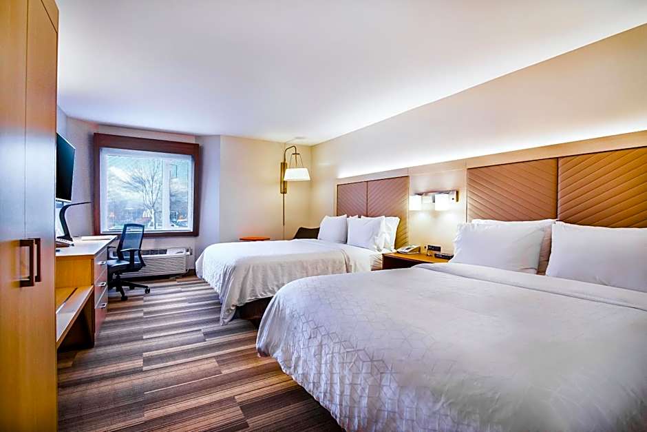 Holiday Inn Express-Langley By IHG