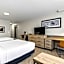 Sandman Hotel & Suites Calgary West