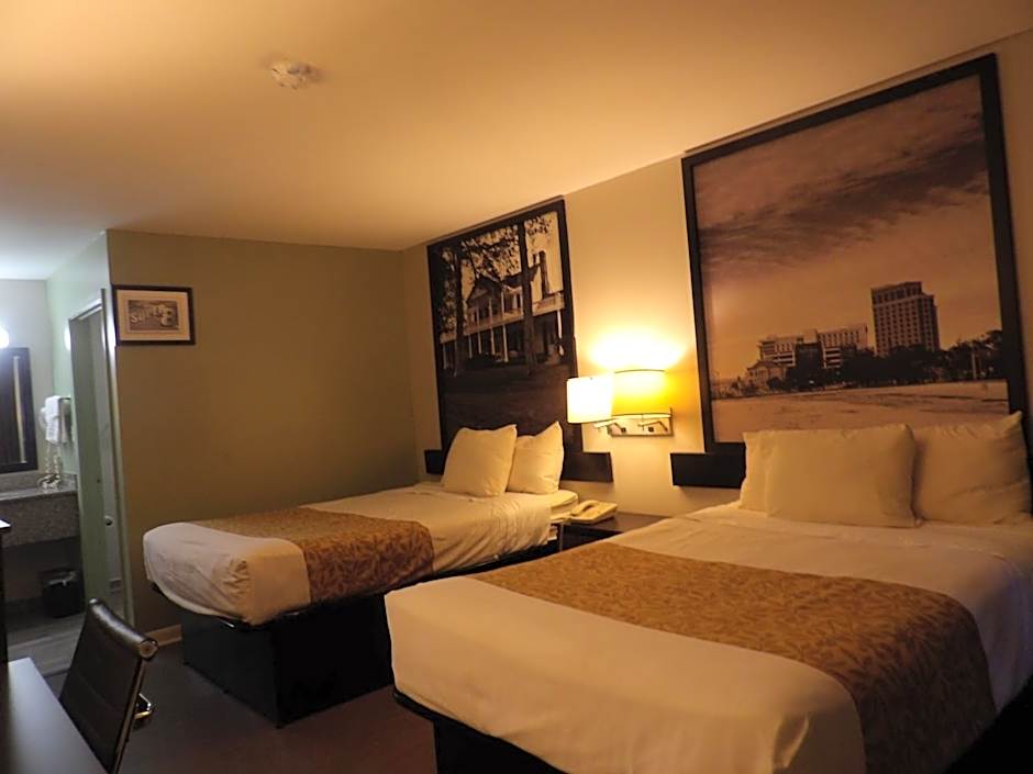 Super 8 by Wyndham Ocean Springs Biloxi