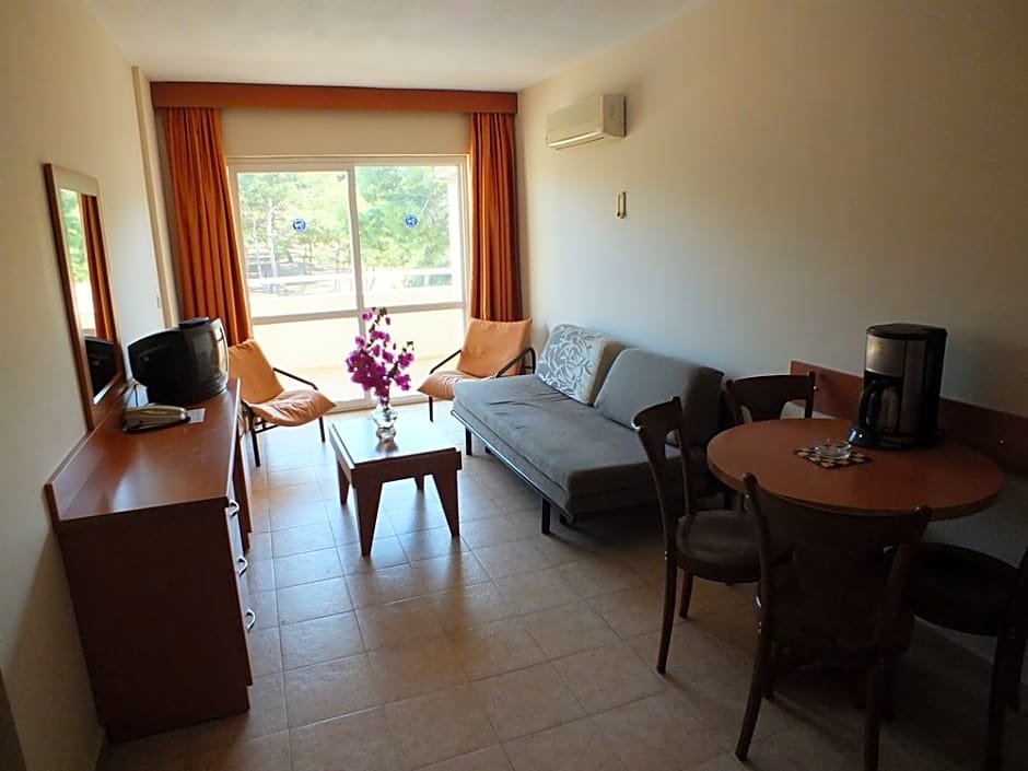 Tuntas Family Suites Kusadasi