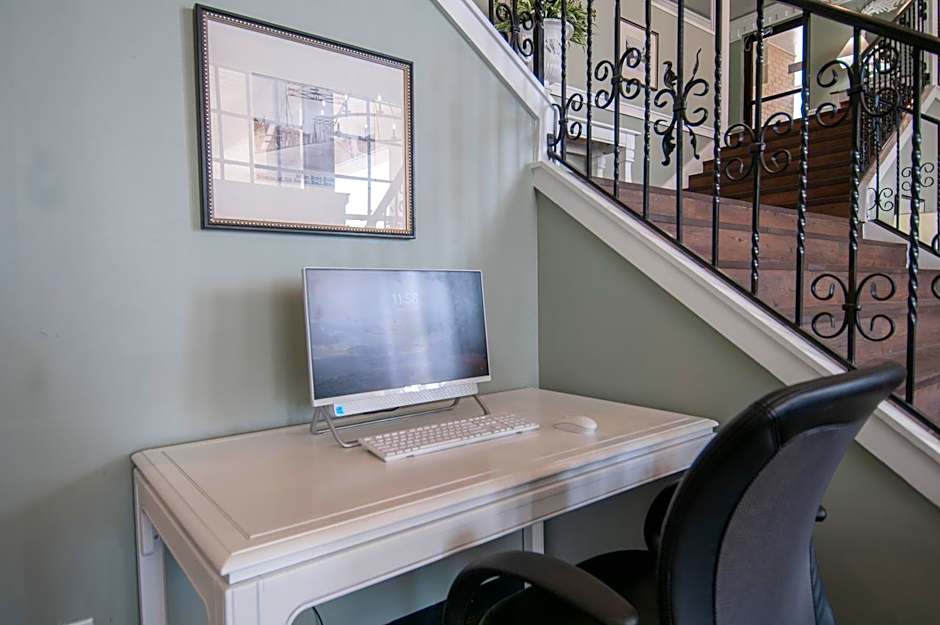 Best Price Motel & Suites