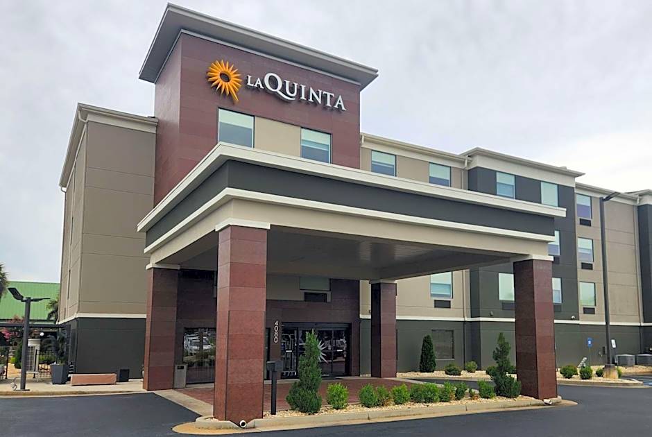 La Quinta Inn & Suites by Wyndham Warner Robins - Robins Afb