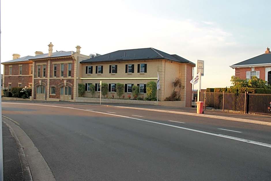 Coach House Launceston