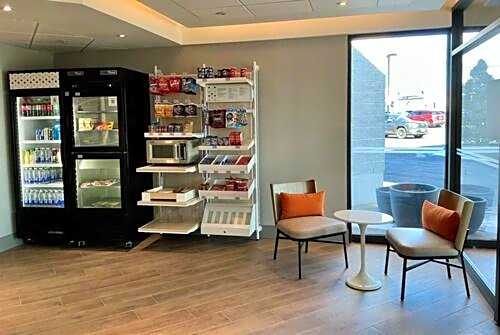 Spark by Hilton Montreal Brossard