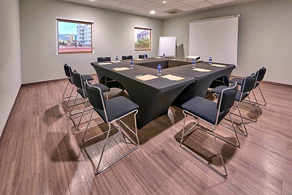 City Express Junior by Marriott San Luis Potosi Carranza