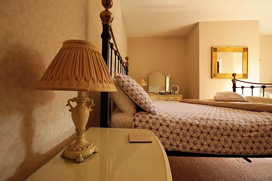 Fitzwarine House Whittington