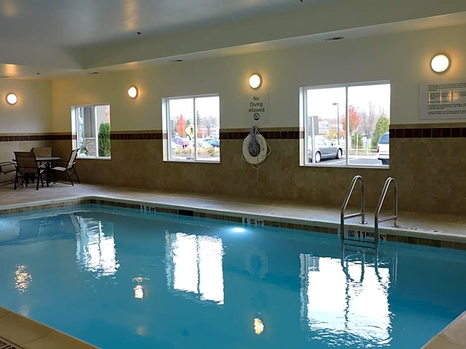 Holiday Inn Express and Suites Montgomery By IHG