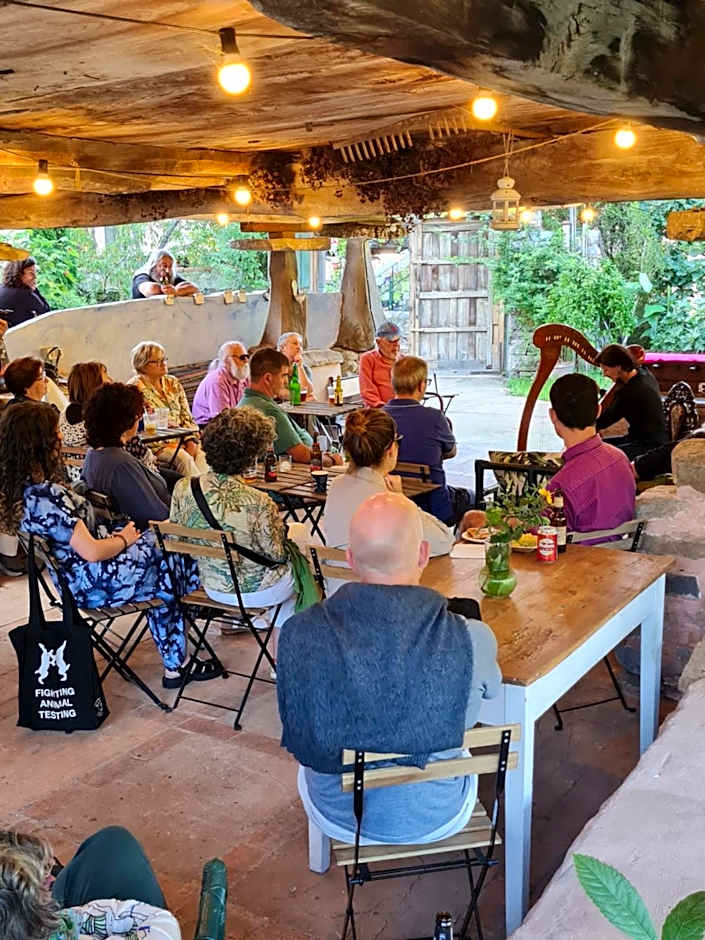 La Figal de Xugabolos, Salas