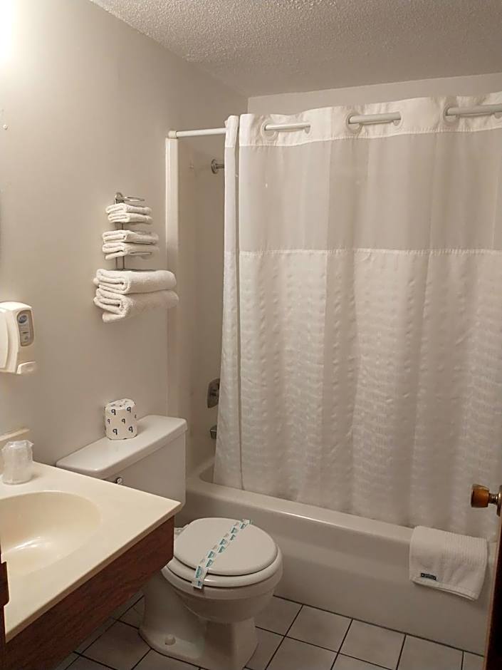 Sauk River Inn & Suites, a Travelodge by Wyndham