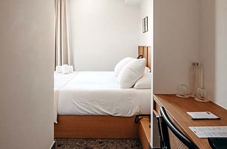 Standard Double Room with City View