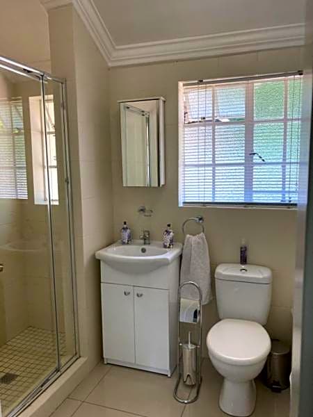 Tiree B&B – Bryanston, MD