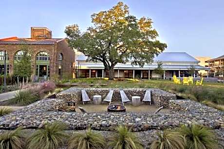 Classic King Room with Balcony