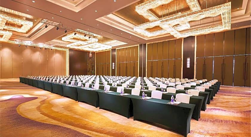 DoubleTree by Hilton Ningbo Beilun China