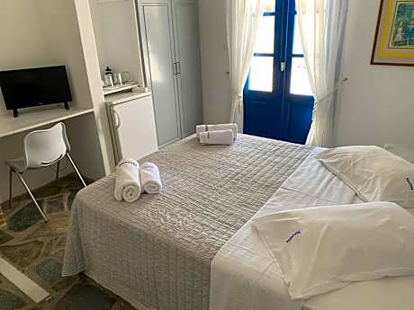 Triple Room with Mountain View