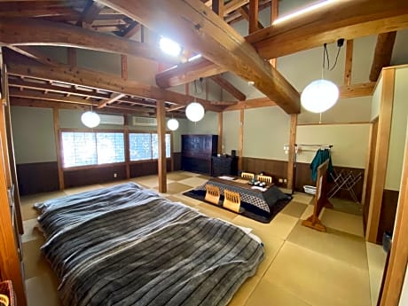 Japanese-Style Family Room without Toilet and Shared Bathroom - Non-Smoking