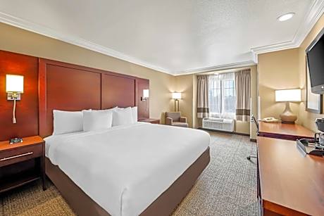 King Room - Non-Smoking