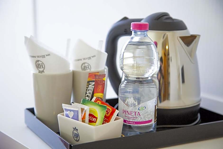 Spa Hotel Parigi 2 Airport