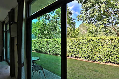 Superior Twin Bed Room